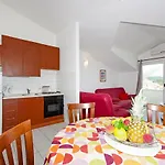 Apartman Mia Solta