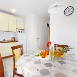 Apartman Mia Solta *