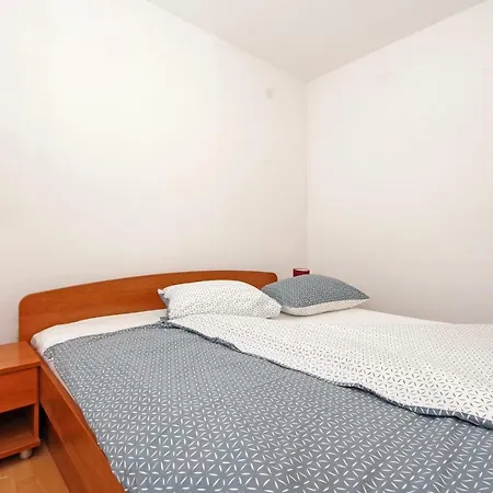 Apartament Mia Solta