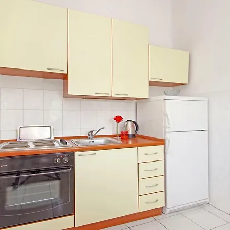 Mia Solta Apartment Necujam